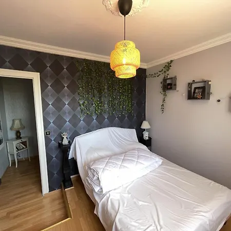 Holiday home Paisible Avec Piscine Privee Et Jardin Clos - Fr-1-71-109